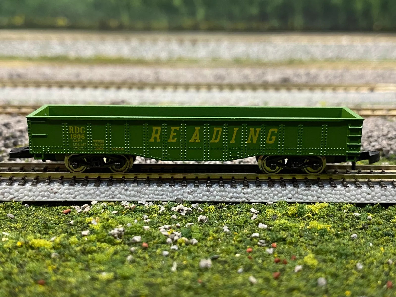Z Scale - Marklin 8638 Reading Rib Side Gondola Z4624 – Butch's