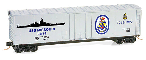 N Scale - MTL 03800401 USS Missouri 50' Plug Door Boxcar BB-63 N11403
