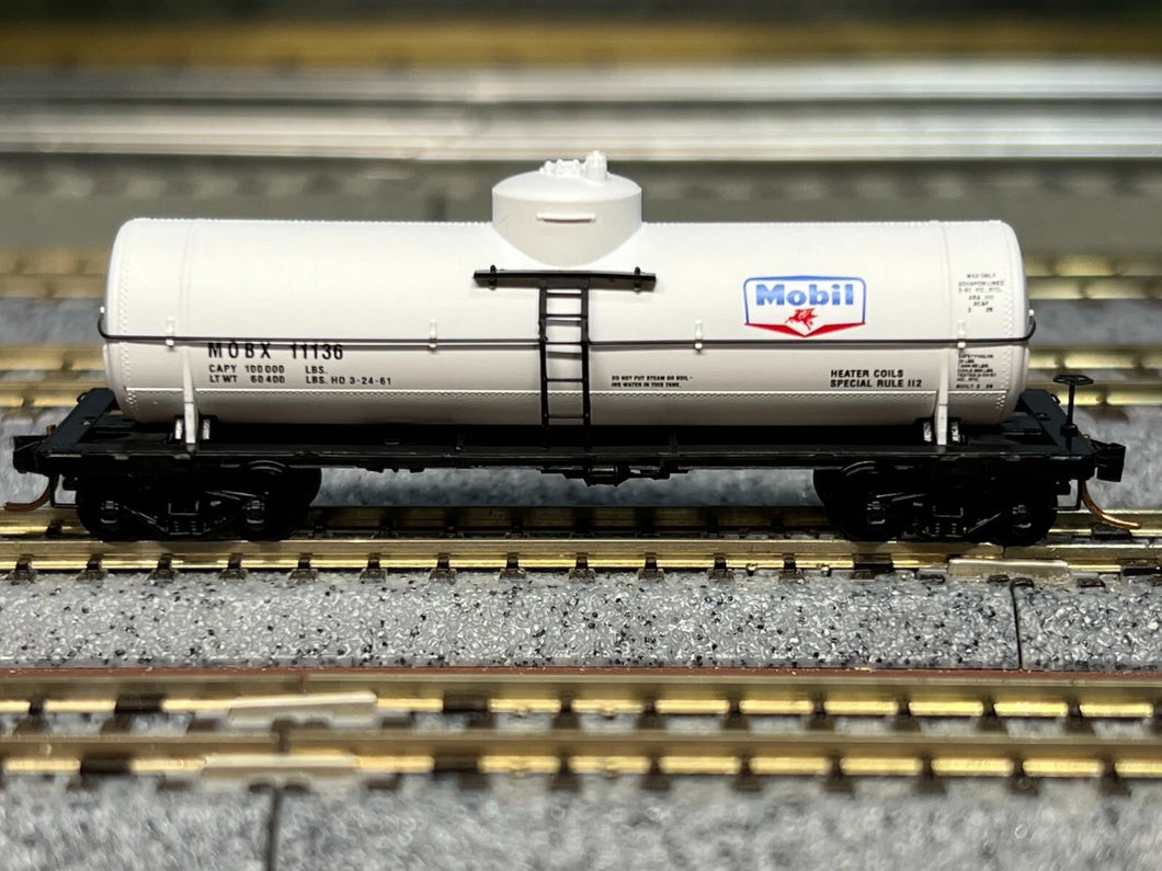 N Scale - MTL 06554120 Mobil Oil Company 39' Single Dome Tank Car MOBX11136 N6577