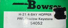 Load image into Gallery viewer, HO Scale - Bowser 54052 Pennsylvania H-21 4-Bay Hopper #720460 HO9135
