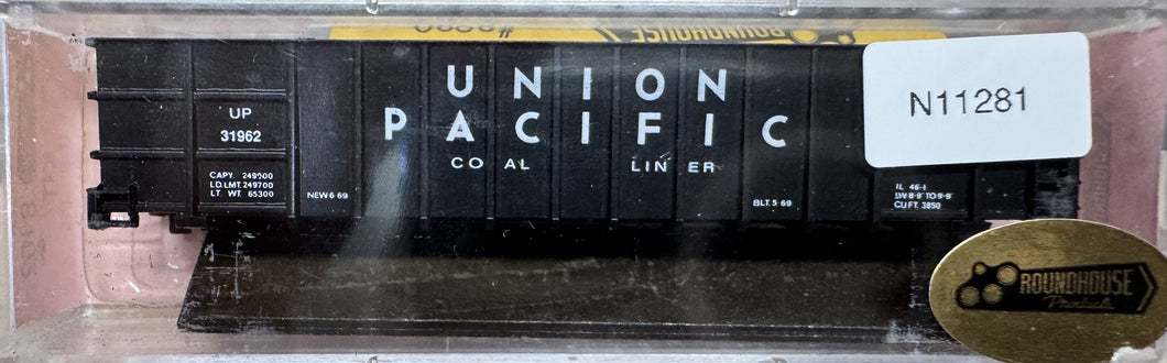 N Scale - Roundhouse 8102 Union Pacific Coal Hopper Kit UP31962 N11281