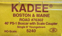 Load image into Gallery viewer, HO - Kadee 5240 Boston &amp; Maine 40&#39; PS-1 Single Door Boxcar BM76302 HO11912
