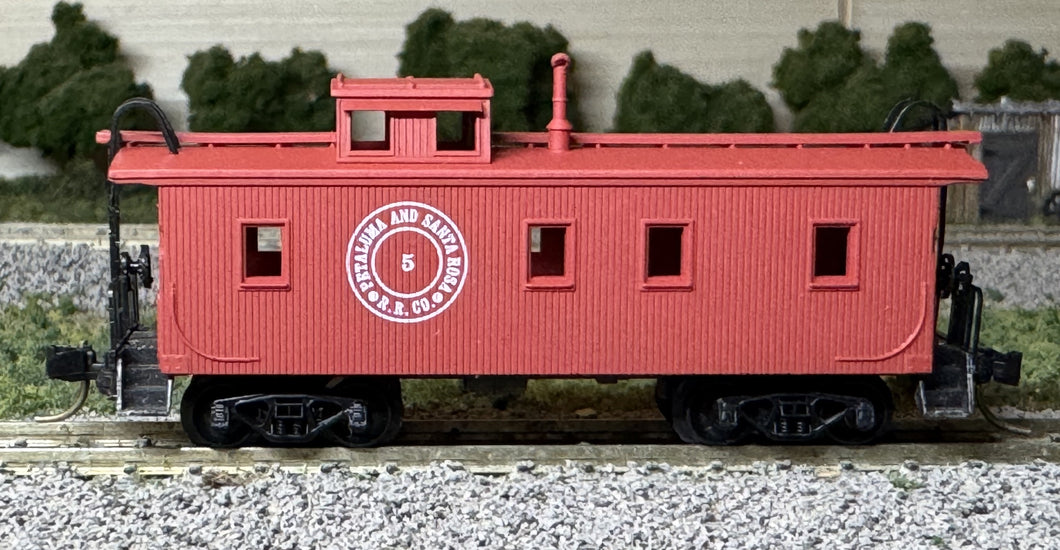 N Scale - MTL 50120 Petaluma & Santa Rosa 34' Wood Sheathed Caboose #5 N11977