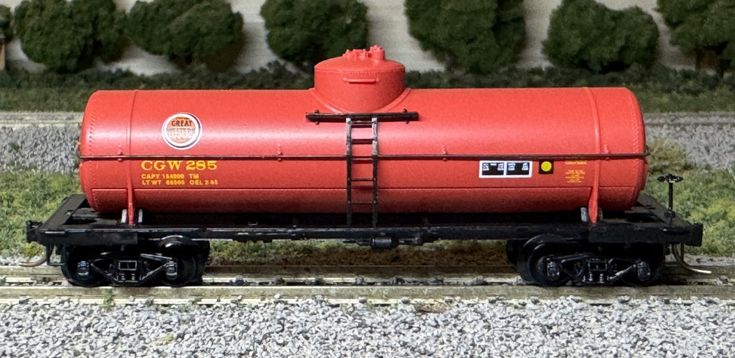 N Scale - MTL 65300 Chicago Great Western 39' Single Dome Tank Car CGW285 N11969