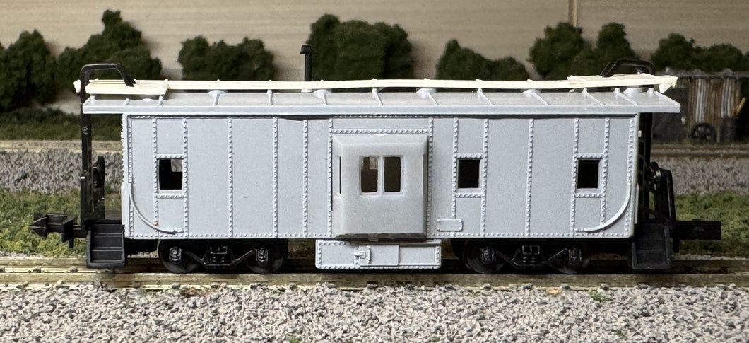 N Scale - Con-Cor 0001-014120 Undecorated Bay Window Caboose N11979