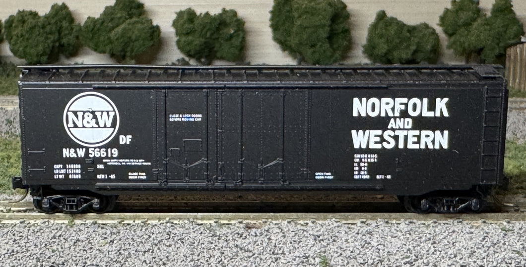 N - MTL 36020 Norfolk & Western 50' Double Plug Door Boxcar N&W56619 N12001