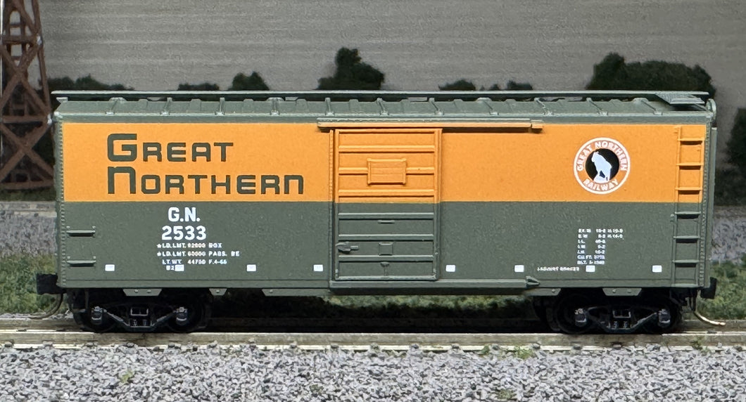 N Scale - MTL 20226 Great Northern 40' Single Door Boxcar GN2533 N12117