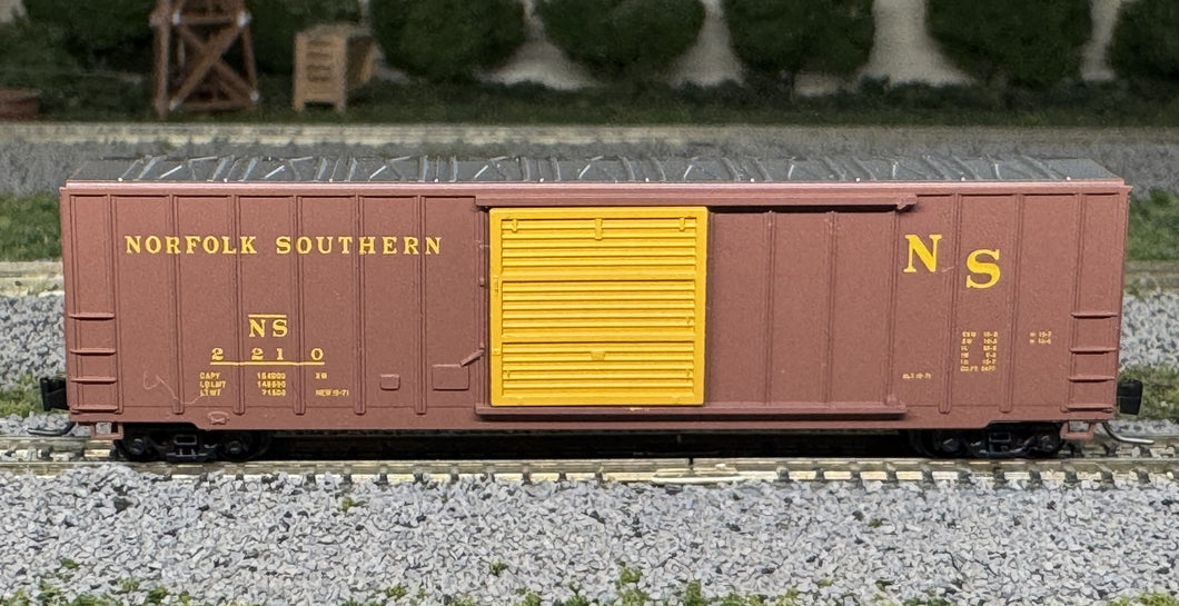 Z Scale - MTL 51000140 Norfolk Southern 50' Single Door Boxcar NS2210 Z12173