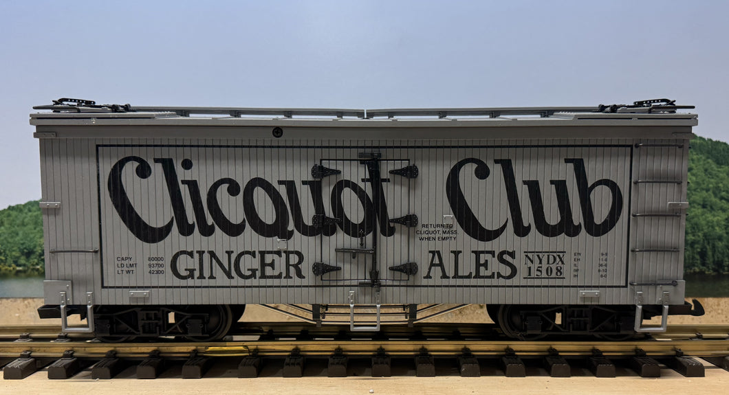 G Scale - USA Trains R1664 Clicquot Club Ginger Ales Wood Reefer NYDX1508 G12354