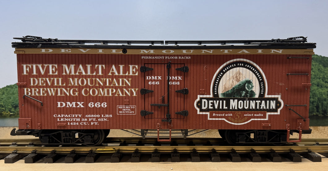 G Scale - USA Trains R16198 Devil Mountain Brewing Co Wood Reefer DMX666 G12356