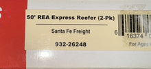 Load image into Gallery viewer, HO-Walthers 932-26248 Santa Fe 50&#39; REA Express Reefer (1 Car from 2 pk) SFRD5043 HO12669
