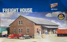 Load image into Gallery viewer, HO Scale - Walthers Cornerstone 933-2954 Freight House Building Kit HO9111
