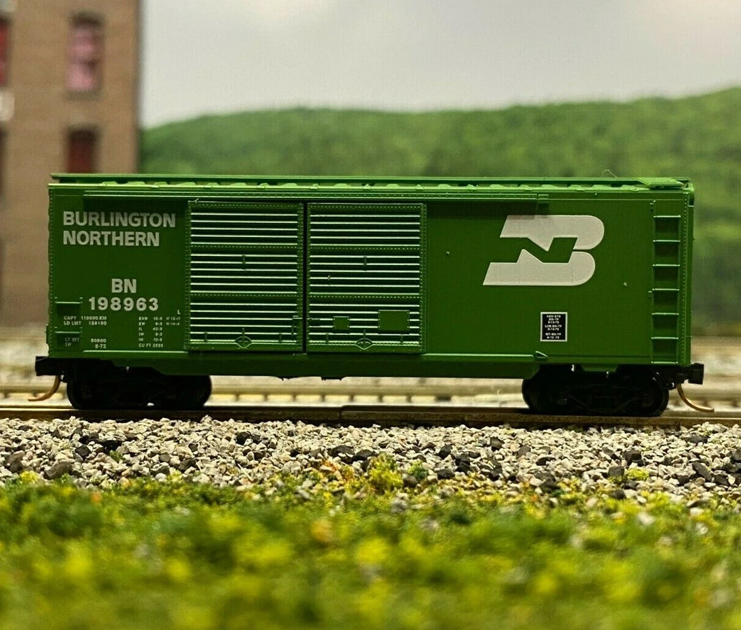 N Scale - MTL 23080 Burlington Northern 40' Double Door Boxcar BN 198963 N3966