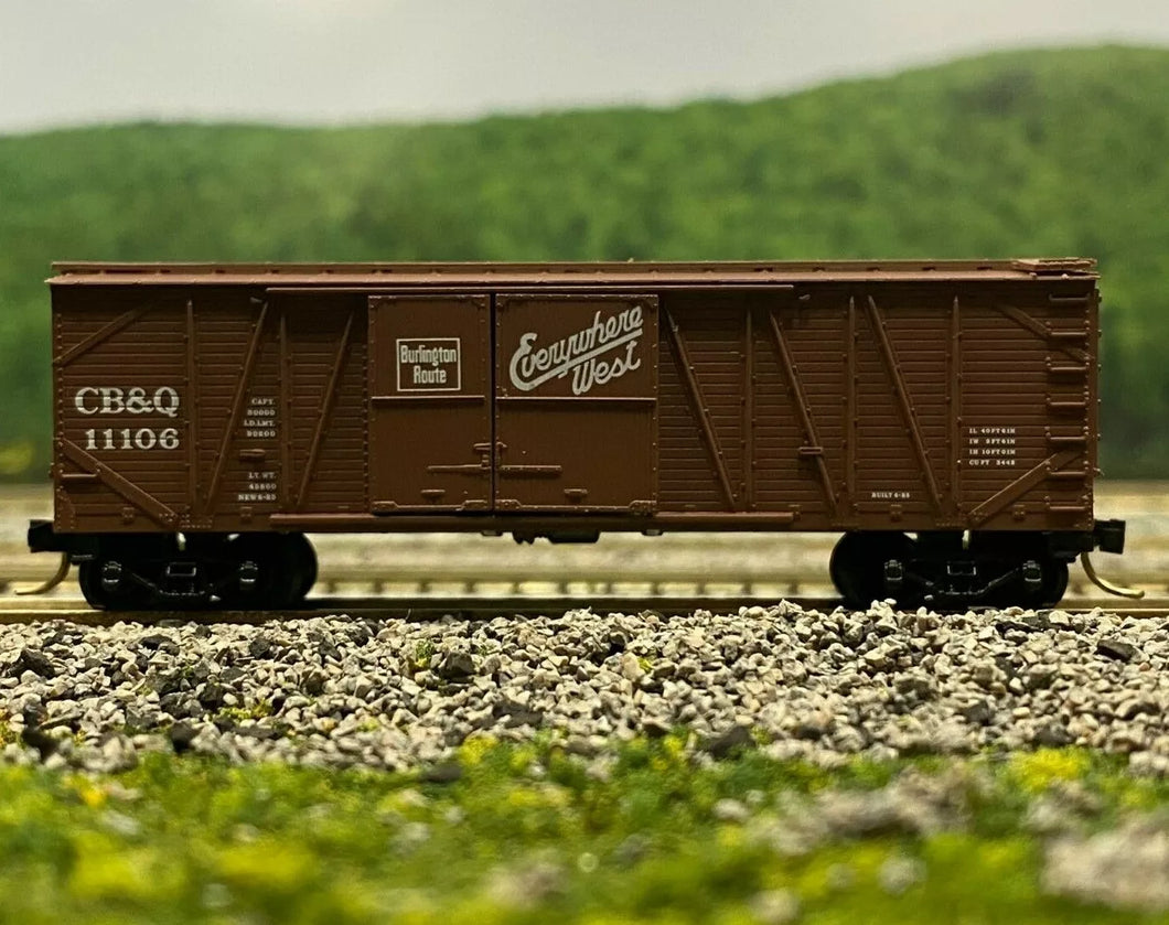 N Scale - MTL 29060 CB&Q Outside Braced 1 1/2 Door Wood Boxcar CB&Q 11106 N3974