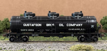 Load image into Gallery viewer, HO Scale - Athearn 8358 Gustafson Triple Dome Tank Car SHPX4554 HO11586
