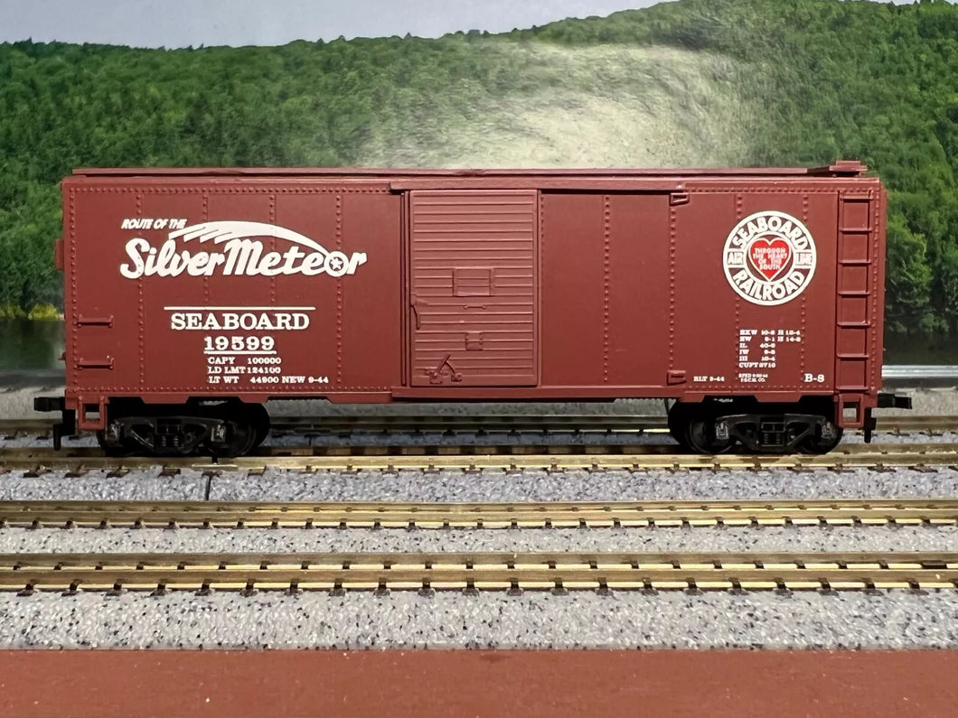 HO Scale - Mantua 734-302 Seaboard 40' Single Door Boxcar #19599 HO6611