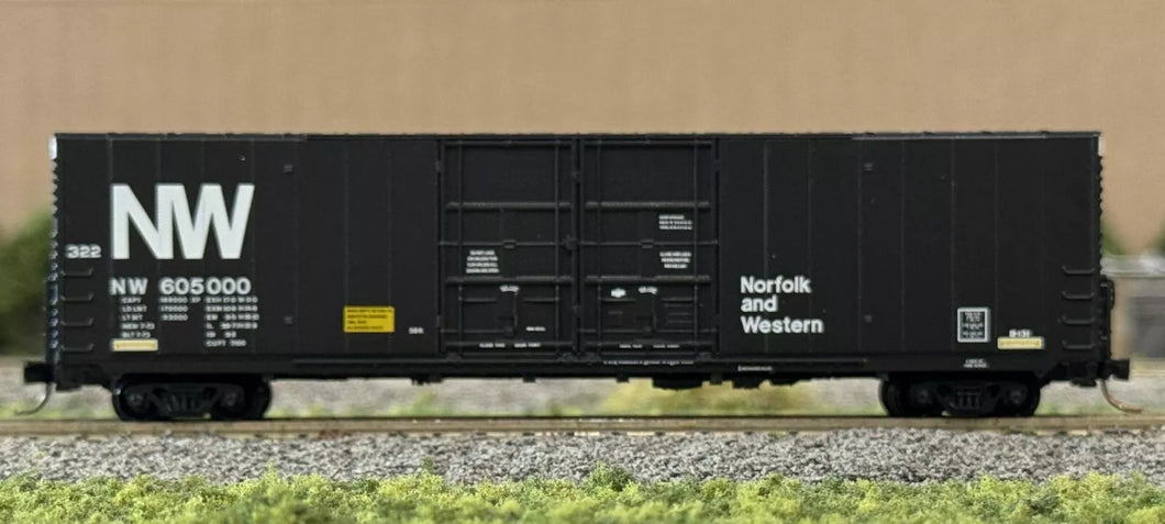 N - MTL 102040 N&W 60' Excess Height Double Plug Door Boxcar N&W605000 N11669