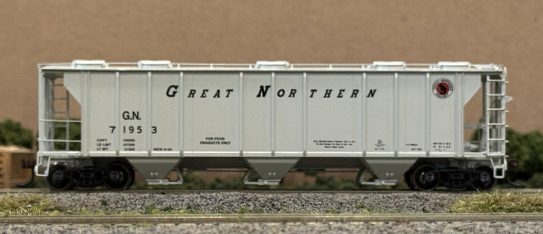 HO Scale - Athearrn 89040 Great Northern PS-2 Covered Hopper GN71953 HO11497
