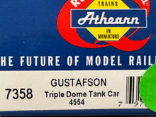 Load image into Gallery viewer, HO Scale - Athearn 8358 Gustafson Triple Dome Tank Car SHPX4554 HO11586
