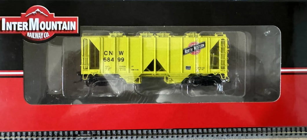HO Scale- Intermountain (Sp Run) C&NW 1958 2-Bay Covered Hopper CNW68499 HO10928