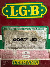 Load image into Gallery viewer, G Scale - LGB 4067JD Jack Daniel&#39;s Old #7 40&#39; Refrigerated Car G12345
