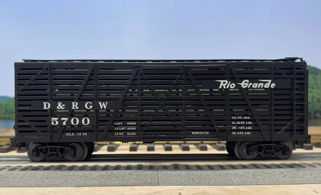 O Scale - Weaver U4317L Denver & Rio Grande 40' Stock Car D&RGW5700 O11331