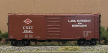 Load image into Gallery viewer, HO Scale - Kadee 4028 Lake Superior &amp; Ishpeming 40&#39; SD Boxcar LS&amp;I2241 HO11533
