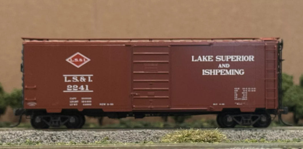 HO Scale - Kadee 4028 Lake Superior & Ishpeming 40' SD Boxcar LS&I2241 HO11533