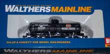 Load image into Gallery viewer, HO-Walthers910-1011 Gulf Oil 36&#39; 10k Gallon Single Dome Tank Car GRCS5036 HO9473
