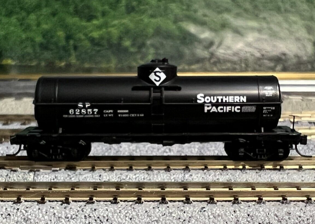 N Scale - MTL 06500126 Southern Pacific 39' Single Dome Tank Car SP62857 N8294