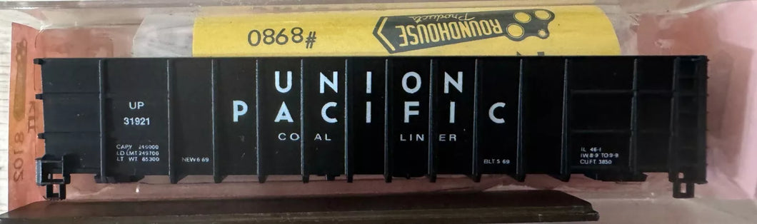 N Scale - Roundhouse 8102 Union Pacific Coal Hopper Kit UP31921 N10781