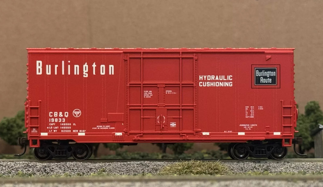 HO Scale - Athearn 76615 CB&Q (Burlington) 40' Hi-Cube Boxcar CB&Q19833 HO11530