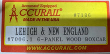 Load image into Gallery viewer, HO - AccuRail 7006.1 Lehigh &amp; New England Single Door Boxcar Kit LNE7186 HO11334
