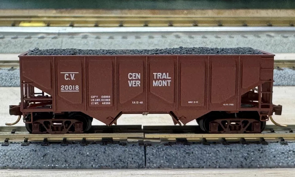 N Scale - MTL 08500060 Central Vermont 33' Twin Bay Hopper CV20018 N11226