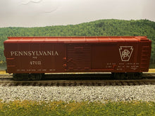 Load image into Gallery viewer, O Scale - MTH RailKing MT-7400 Pennsylvania Modern Boxcar PRR 47011 O1949
