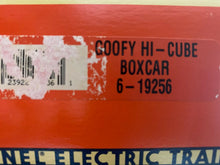 Load image into Gallery viewer, O Scale - Lionel 6-19256 Goofy Hi-Cube Single Door Boxcar 19256 O4024

