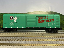 Load image into Gallery viewer, O Scale - MTH RailKing 30-7419 Great Northern Rounded Roof Boxcar GN 27751 O5784
