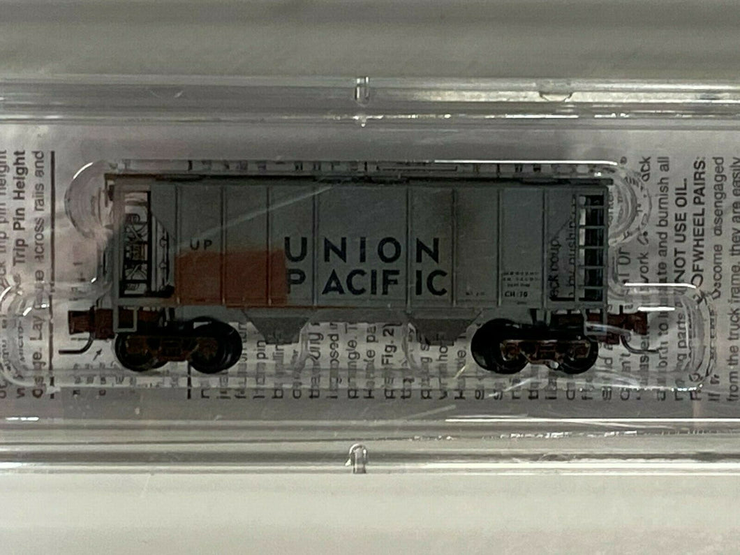 Z Scale - MTL Union Pacific PS-2 Covered Hopper (Factory Weathered) Z3930