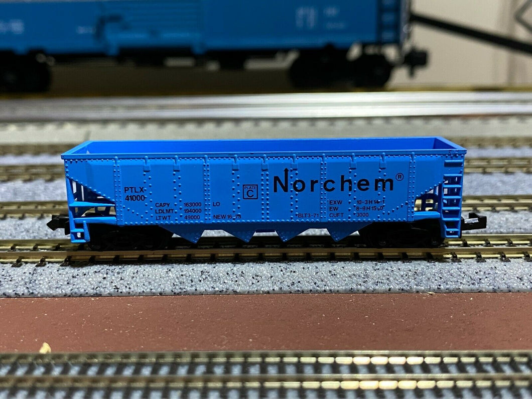 N Scale - Model Power 3522 Norchem 4-Bay Open Hopper PTLX41000 N5674